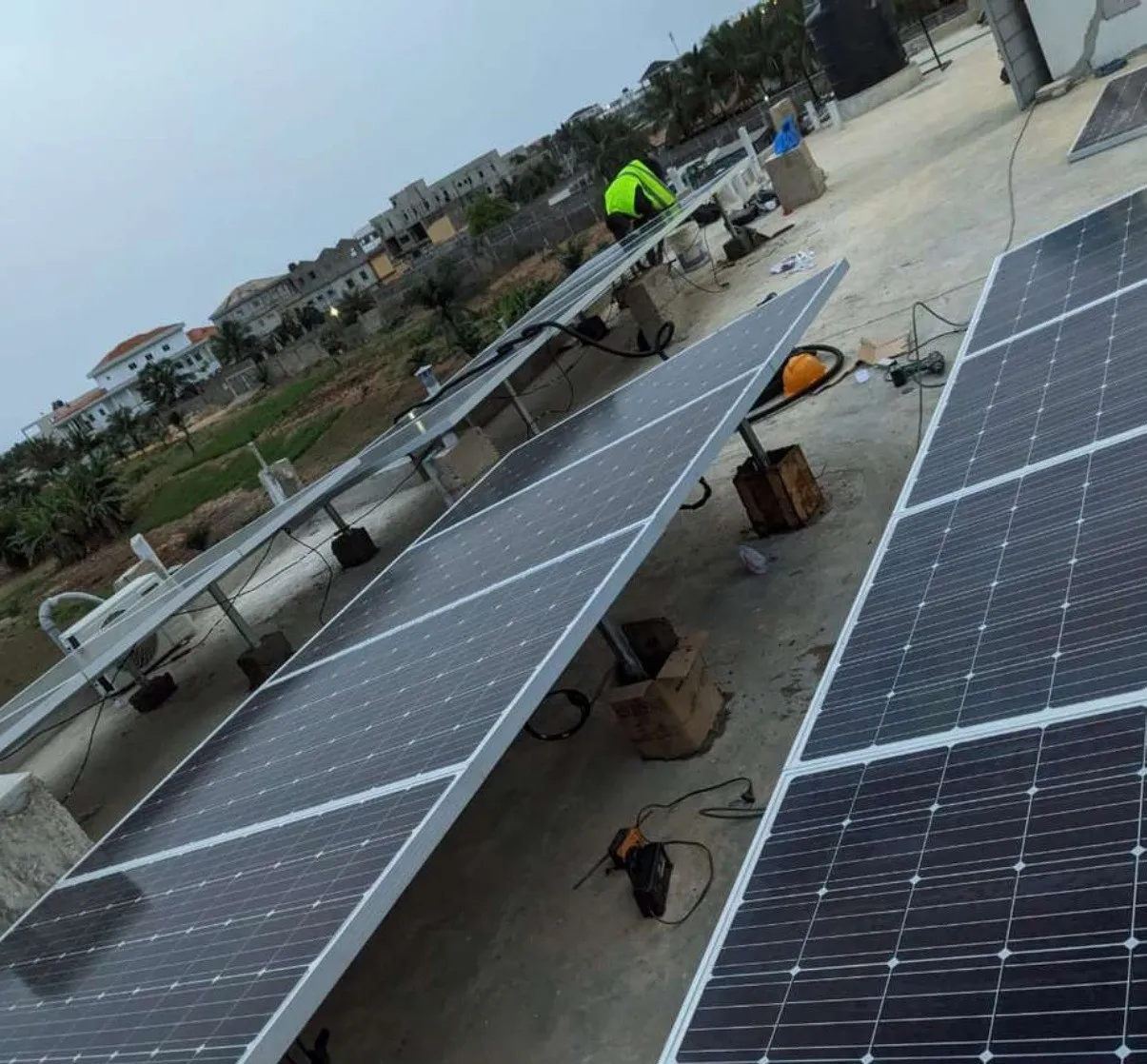 Installation réalisée par Dona Services